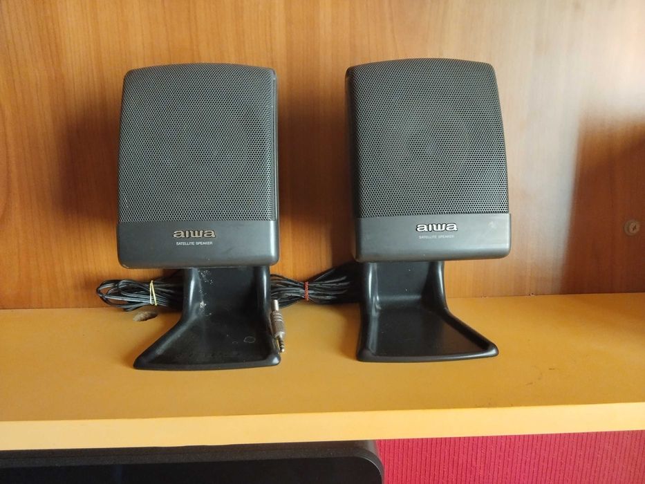 малки оригинални студиини тонколони AIWA 2x10w нов внос, перфектни