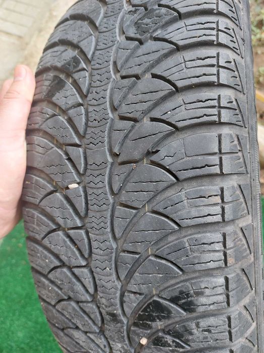 2 броя зимни гуми 195 / 65 / 15 и джанти за Opel
