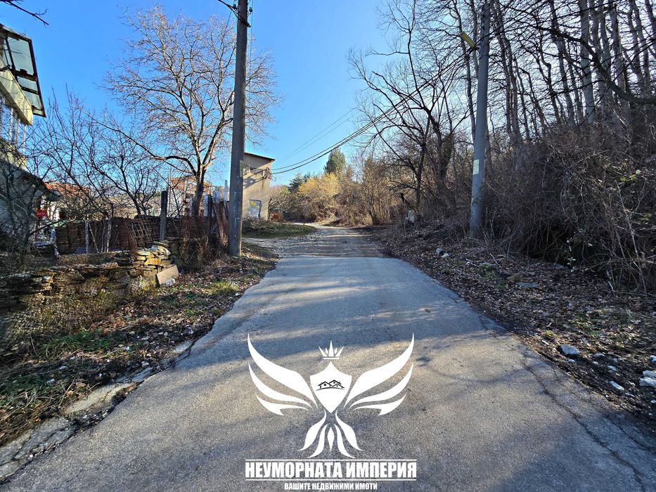 Продавам парцел статут УПИ 367кв.м. в с.Цар Калоян, общ.Куклен