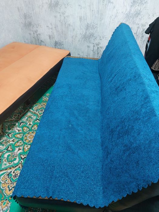 Продам два складных дивана