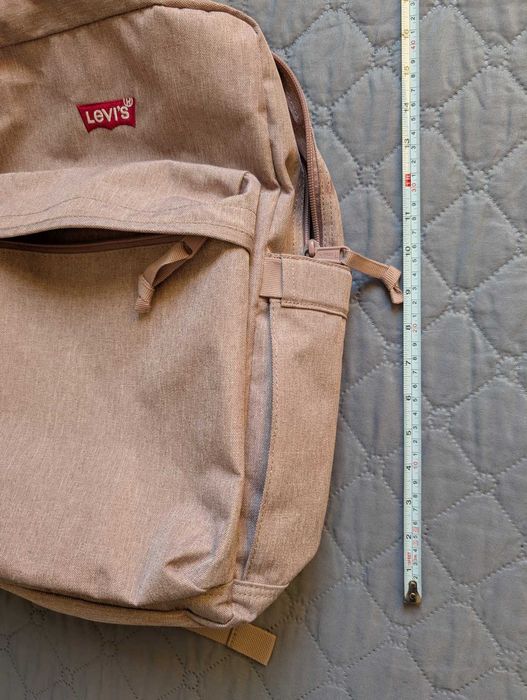 Две оригинални раници LEVI'S (нова и ползвана)