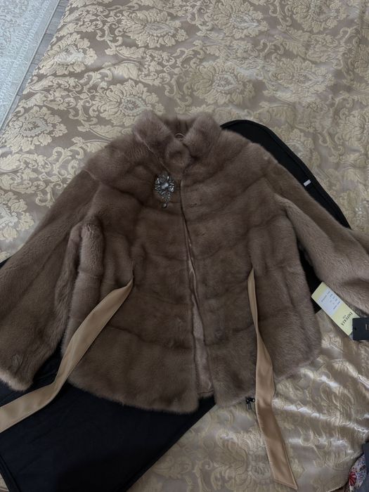 Продам шубу 44(S)