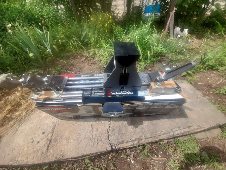 Menghina multifunctionala SWISSREX, SUEDIA