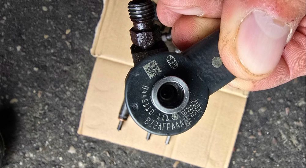 Injector Alfa Romeo 147 1.9 JTD cod injector 0445110111
