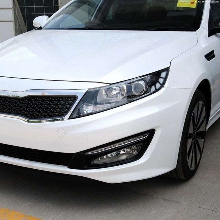 Стекла фар KIA K5