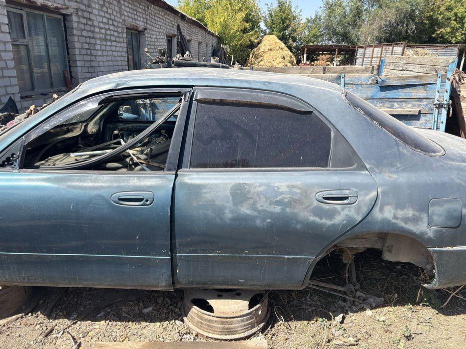 Мазда кронус ………….