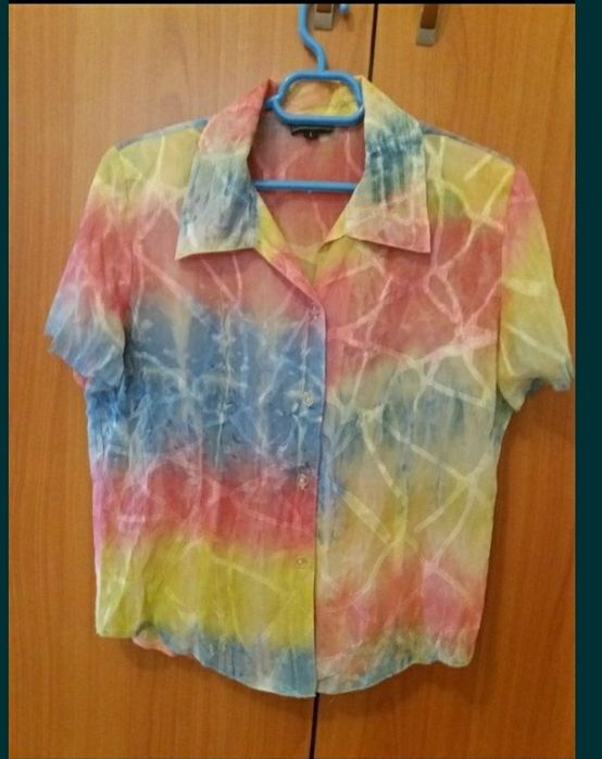 Vând mai multe bluze damă