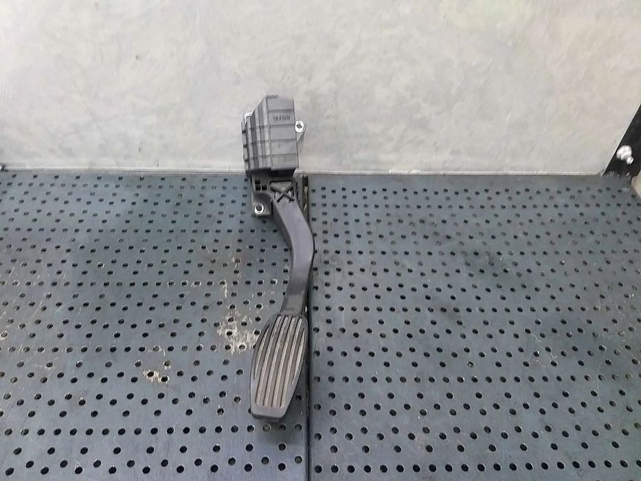 Pedala acceleratie 1.2 b fiat 500 312