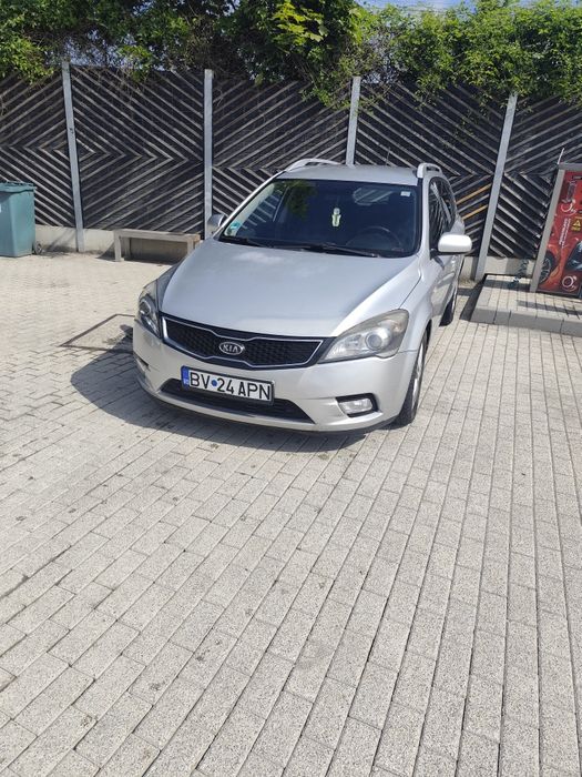 Kia.    Ceed 1.4 benzina și Gpl