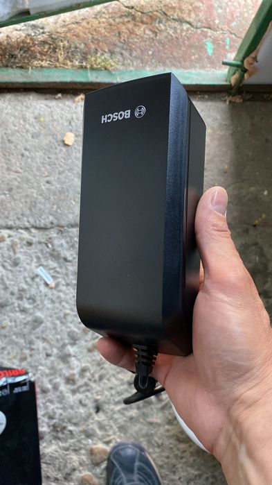 1xIncarcator bicicleta bosch 2A standard, 1xcablu oriza