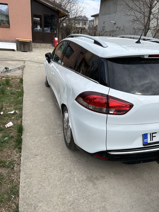 De vânzare Renault Clio 2020 GPL – avariat