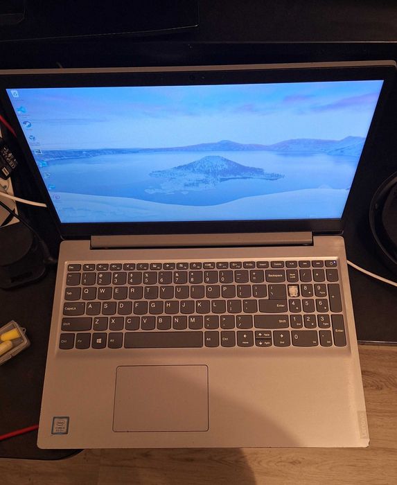 Lenovo IdeaPad S145 – i5 Gen 8 | SSD 256GB | Win 11 Pro