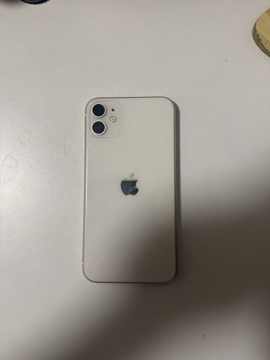 Vand iphone 11 64gb