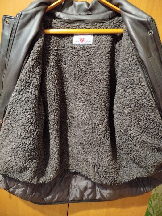 Женская  куртка.