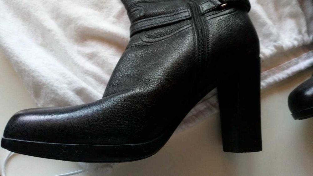 Ботуши Prada, 38.5, естествена кожа, черни