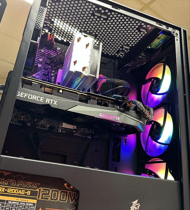 Геймърски компютър, full hd, Intel i5, rtx 3070, 16gb, nvme