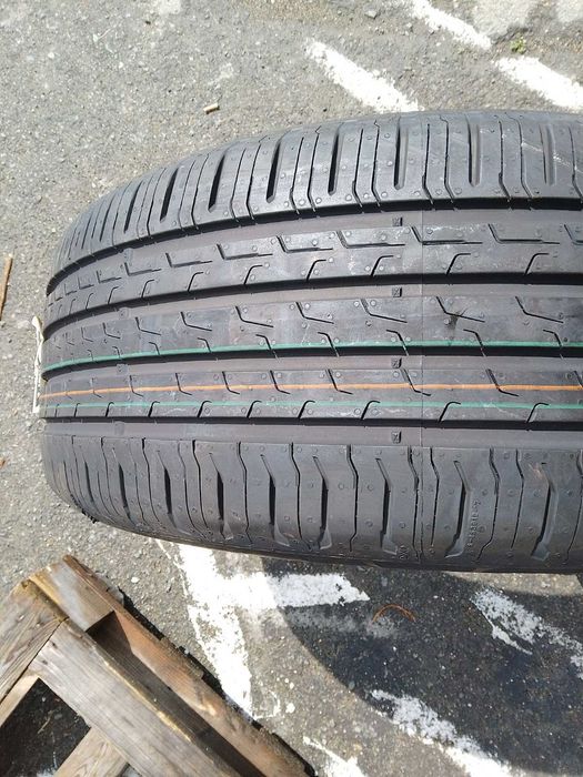 235/50/19 Континентал ДОТ 2020 г - ЧИСТО НОВИ