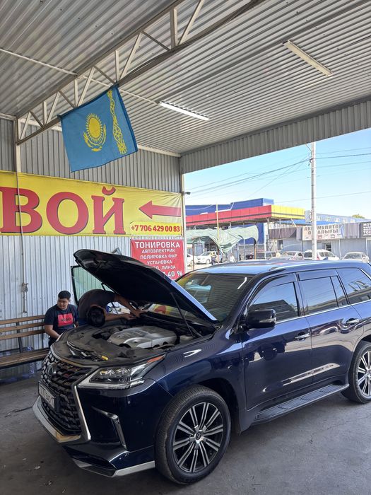 Лобовой стекло Toyota