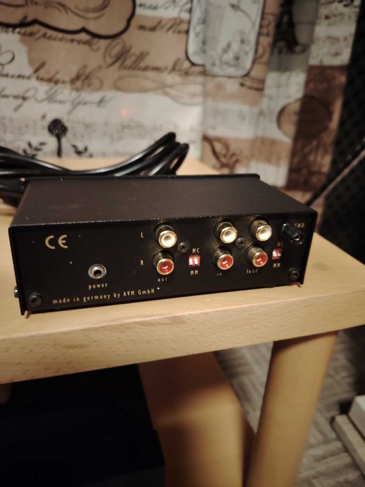 Preamplificator phono AVM