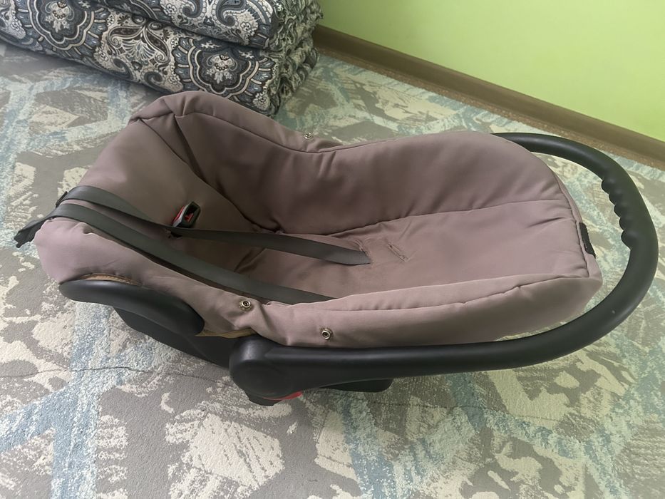 Продам автолюльку