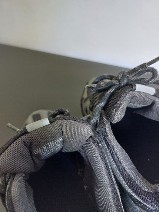Adidași nr 30 Zara