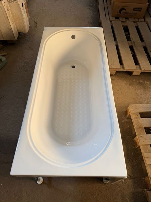 Ванна новый с каркасом