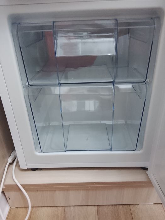 Морозильник. Маленький, да удаленький.