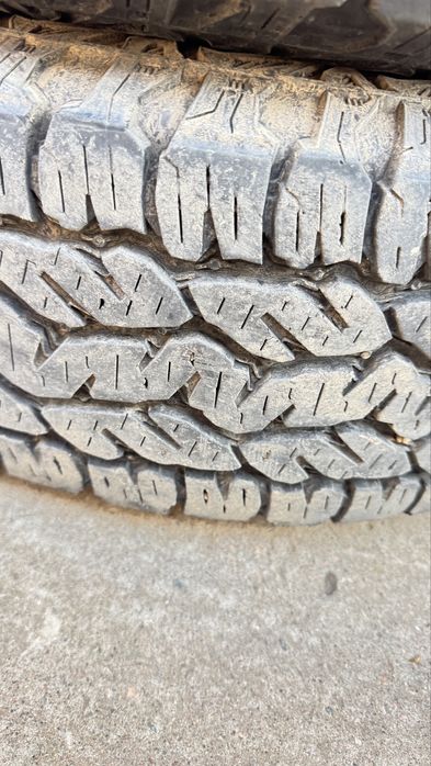 Резина шины 215/70/16