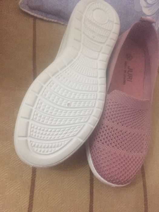 Продам размер 35-36 новые