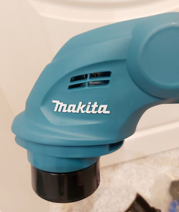 Нов акумулаторен тример Makita DUR181Z