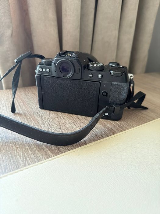 Продам Fujifilm X-S 20