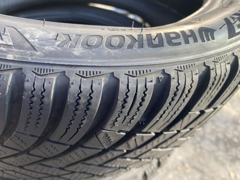 Шины 215/45/17 пара бу ханкок