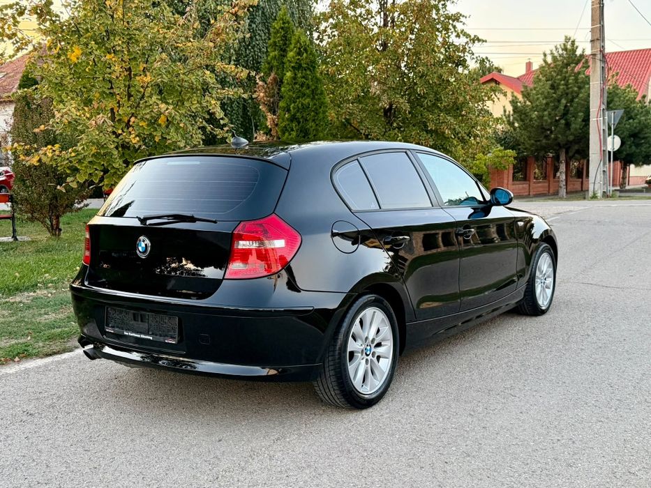 BMW 1 Series 2009 — imagine 8