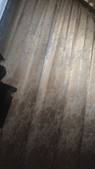 Draperie 4 m lungime cu 2.30 inaltime din 2 bucati