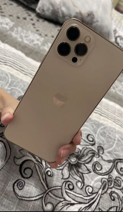 продам айфон 12 про макс