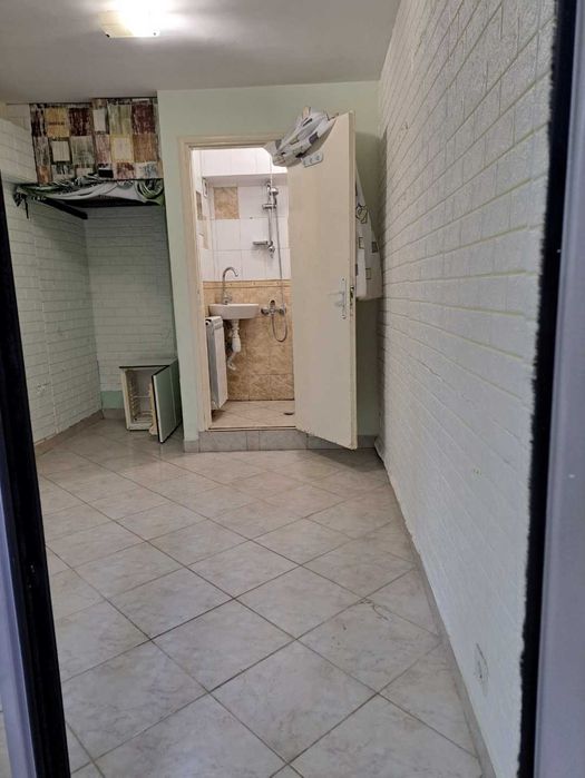 Дава се под наем Ателие в София, Красно село - 17 кв.м за 250 € - Снимка #1