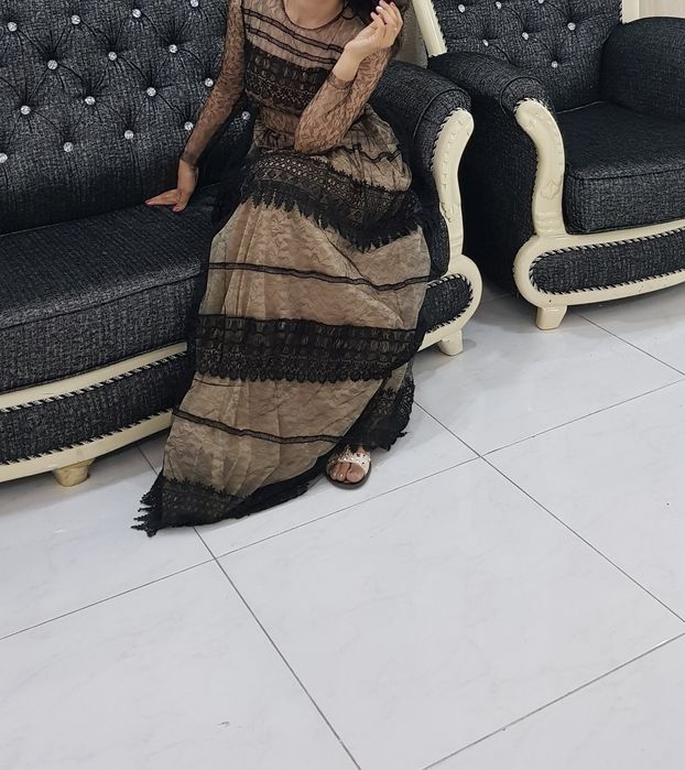 Платье вечернее в отличном состоянии