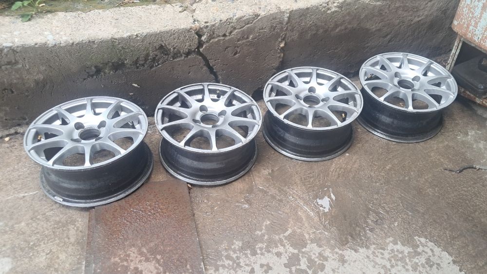 Продам диски ваз R 13