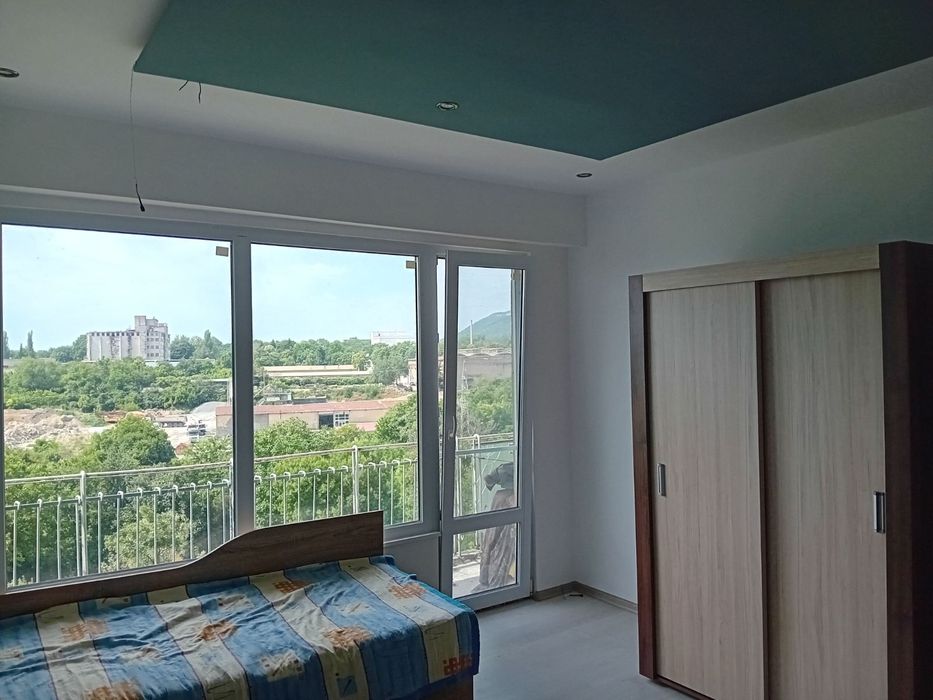 Продава се Едностаен апартамент в Шумен, Тракия - 42 кв.м за 1640 €/кв.м - Снимка #1