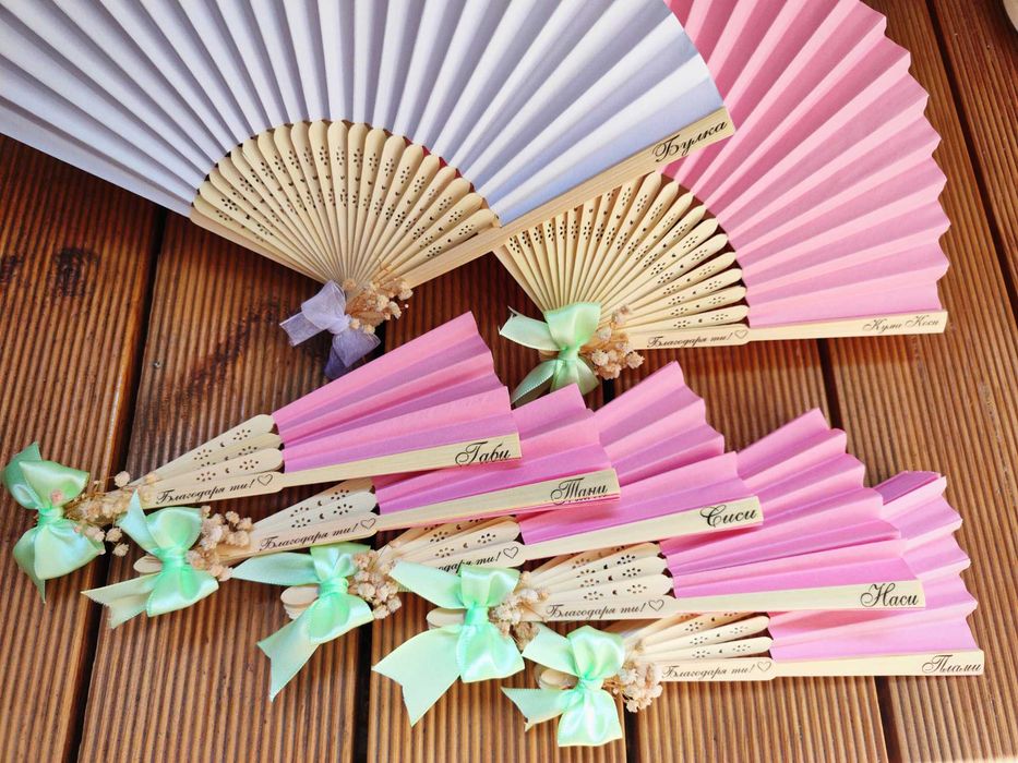 Гравирани ветрила за моминско парти /сватба, покани, подаръци за гости