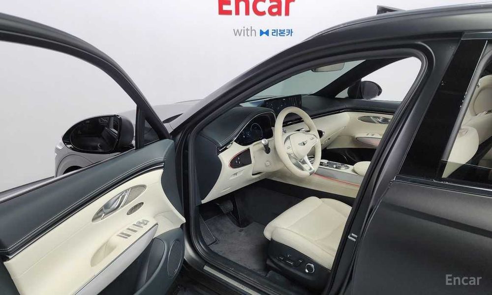 Genesis GV70 Electrified e-AWD