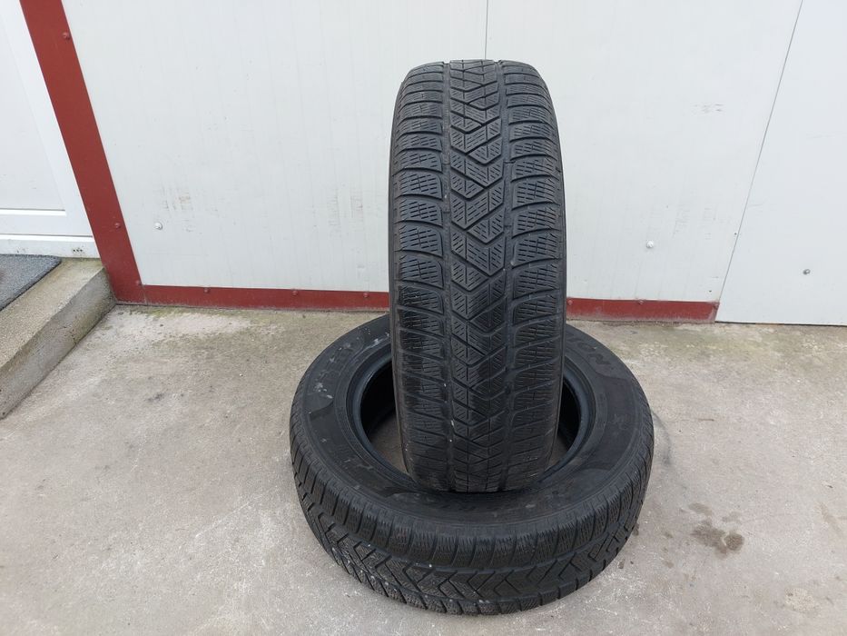 125 lei bucata! Doua anvelope M+S/IARNA 215 65 17 Pirelli