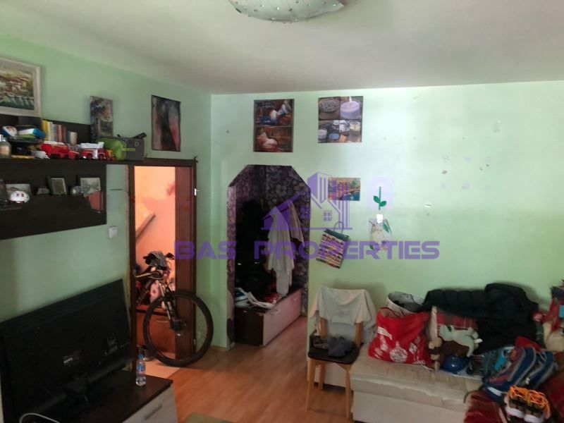 Продава се Двустаен апартамент в София, Надежда 4 - 67 кв.м за 1911 €/кв.м - Снимка #1