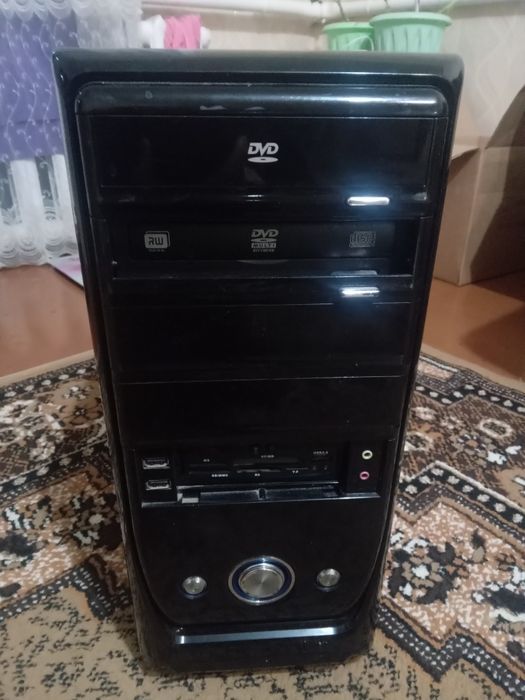 Компьютер б/у в отличном состоянии