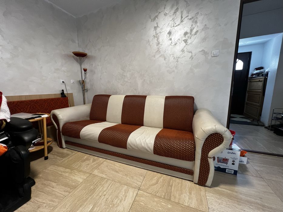 Set Canapea extensibilă+două fotolii fixe măsuțe cafea diferite s.a. piese mobilier sufragerie