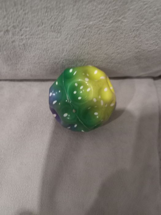 Продам мячик новый