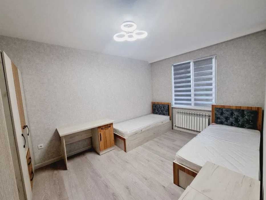 Срочно, Чиланзар-2й квартал, 3-х комнатная, чистая, ухоженная!!!