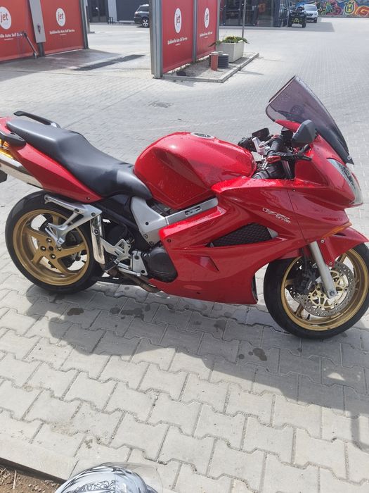 Honda vfr 800 vtec
