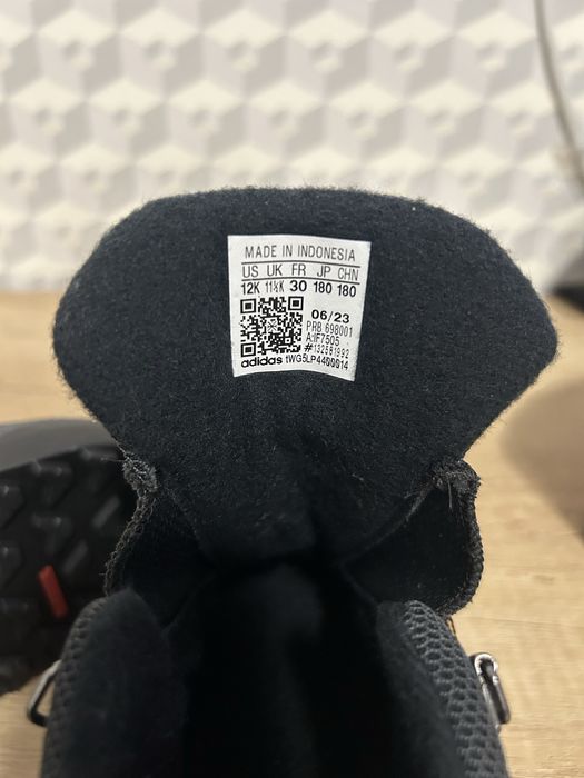 Bocanci adidas nr 30 noi