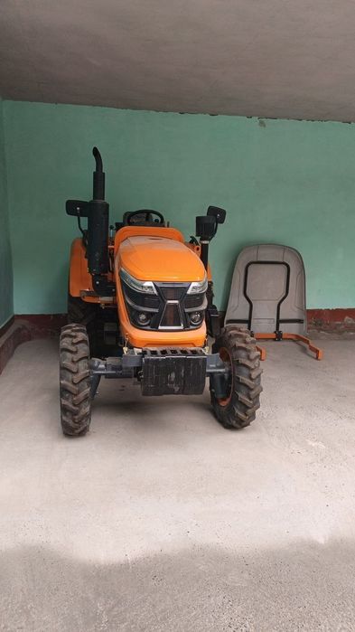 Mini traktor sotiladi chimgan